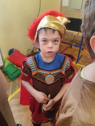 Święci balują w niebie