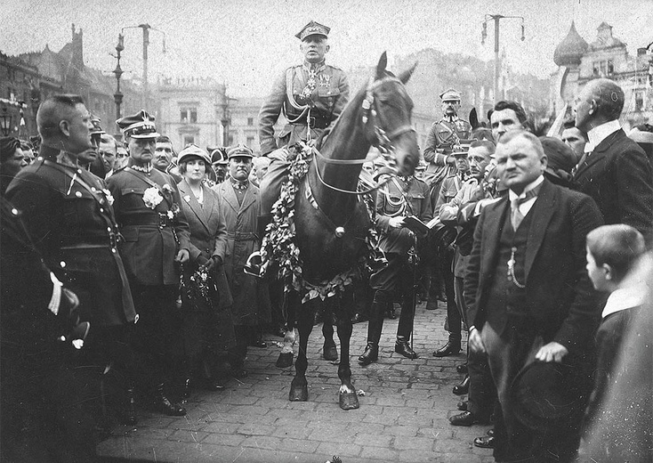 Uroczystość przyłączenia części Górnego Śląska do Polski, Katowice, 20 czerwca 1922 roku. Na czele wkraczających oddziałów gen. Stanisław Szeptycki.