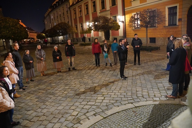 Różaniec w intencji misji - modlitwa na Ostrowie Tumskim