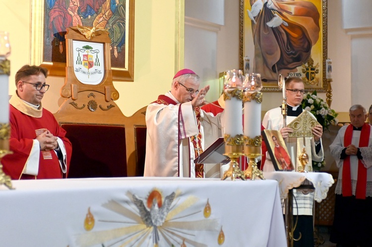 Świdnica. Wizytacja w parafii Ducha Świętego