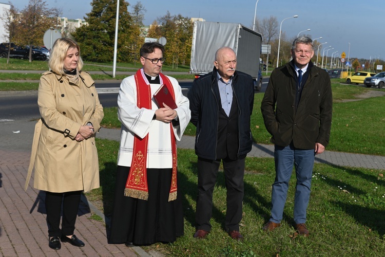 Świdnica. Oddali rondo bł. ks. Jerzemu Popiełuszce