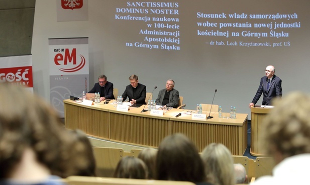 Katowice. Konferencja na Sto lat Administracji Apostolskiej dla Górnego Śląska 