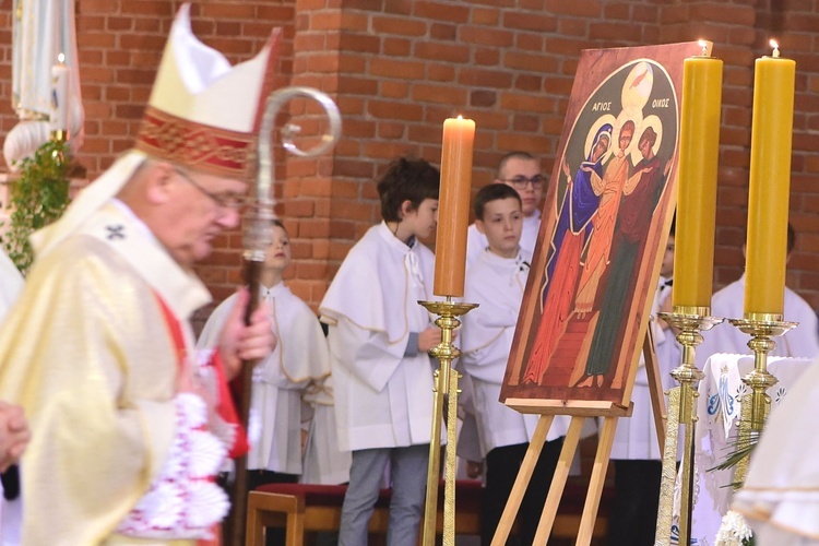 Olsztyn. 25-lecie Katolickiego Zespołu Edukacyjnego im. Świętej Rodziny