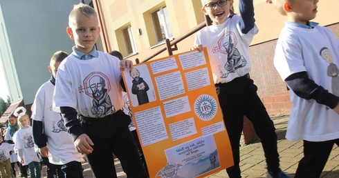 Polkowice. Korowód Wszystkich Świętych