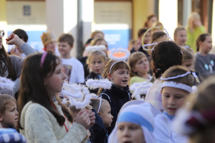 Polkowickich świętych obcowanie