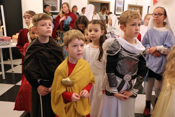 Bal Wszystkich Świętych w zamku w Oleśnicy