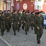 Strzegom. Odsłonięcie pomnika ofiar katastrofy smoleńskiej