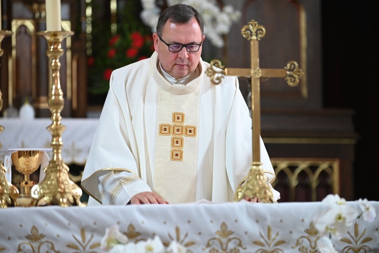 Strzegom. Odsłonięcie pomnika ofiar katastrofy smoleńskiej