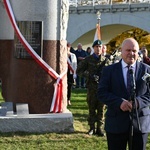 Strzegom. Odsłonięcie pomnika ofiar katastrofy smoleńskiej