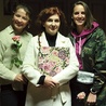 Natalia Rogozińska (w środku) i kobiety związane z duszpasterstwem salwatoriańskim zapraszają na spotkania biblijne.
