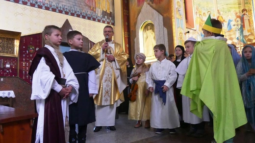 Korowód Świętych w parafii św. Michała Archanioła w Leśnej - 2022