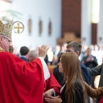 Świdnica. Bierzmowanie u NMP Królowej Polski