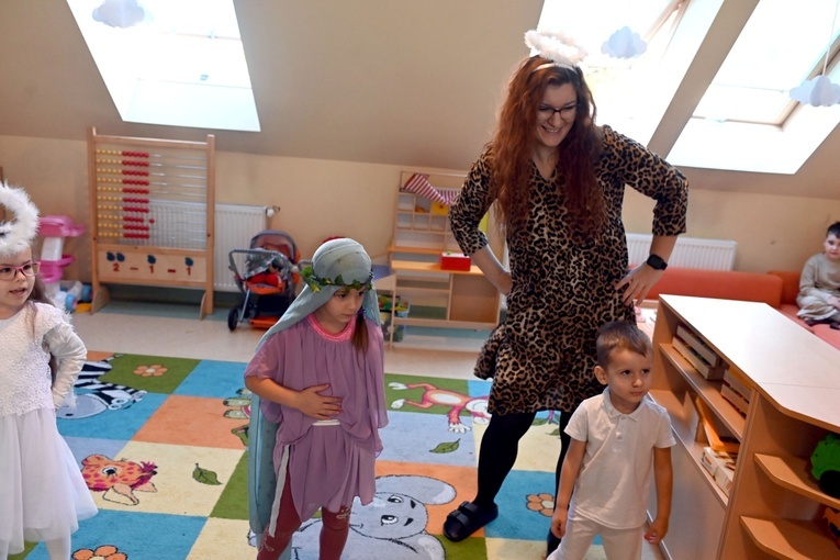 Święci w przedszkolu sióstr prezentek
