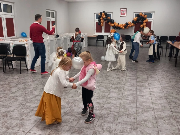 Roztańczone niebo w Strudze
