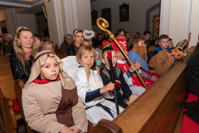 Bal Wszystkich Świętych u Wawrzyńca w Wołowie