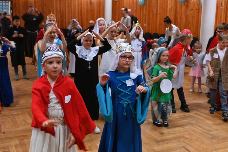 Bielawa. Niebiański bal w parafii Wniebowzięcia NMP