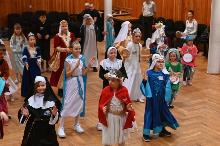 Bielawa. Niebiański bal w parafii Wniebowzięcia NMP