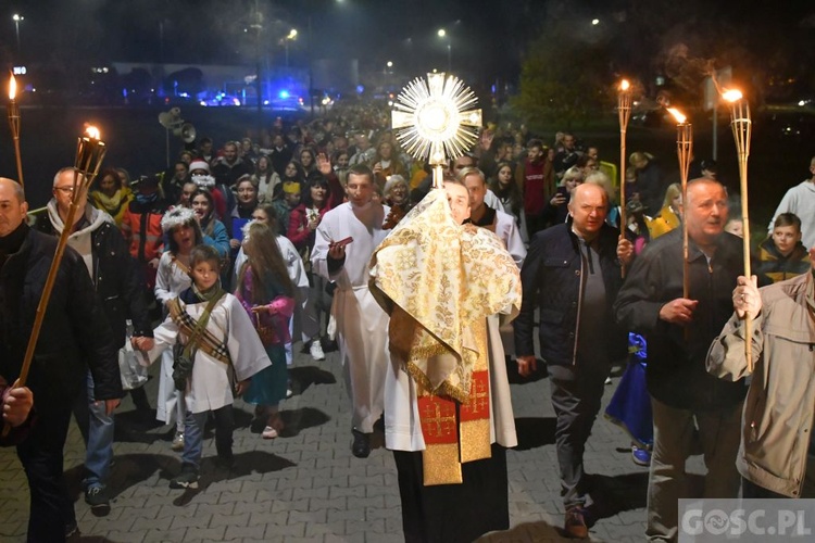 Świebodzin. Bal i Marsz Świętych ze Świętymi