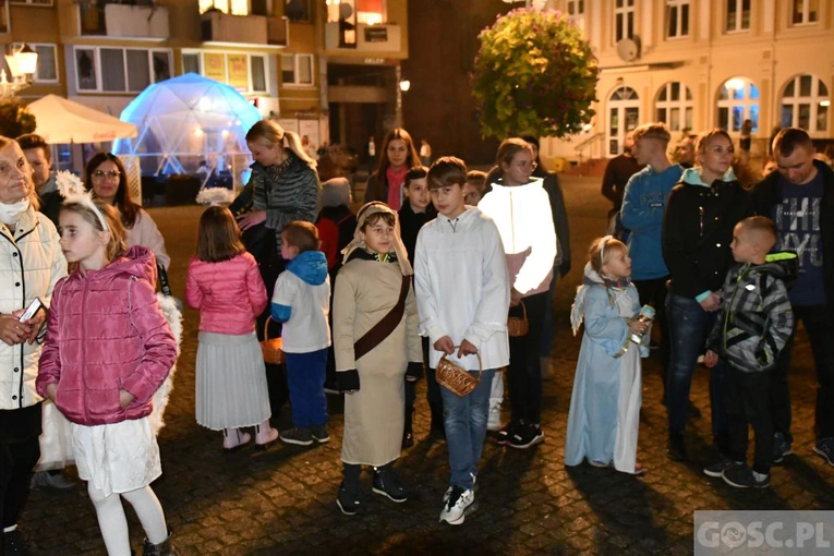Świebodzin. Bal i Marsz Świętych ze Świętymi