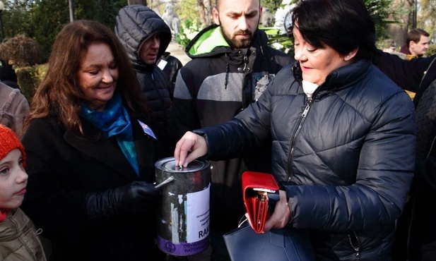 Małopolska. Kwesty na odnowę zabytkowych nagrobków