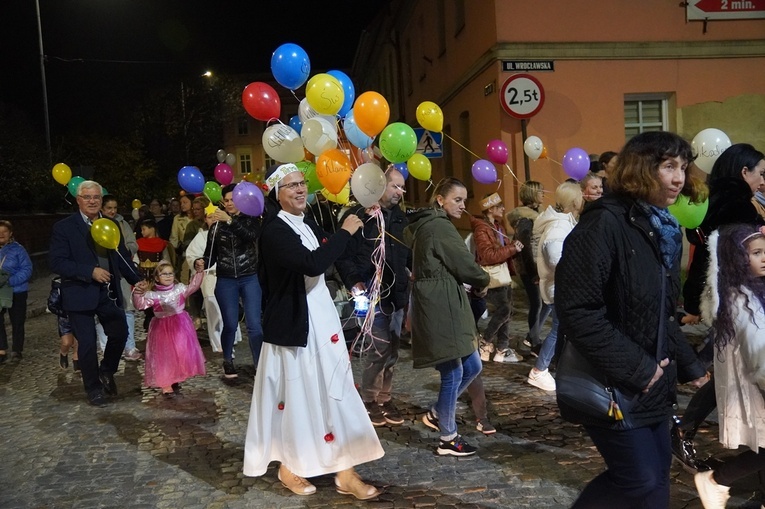 Marsz Wszystkich Świętych w Kątach Wrocławskich