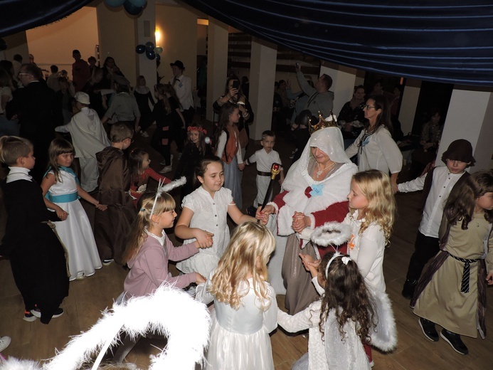 Bal Świętych w Żychlinie