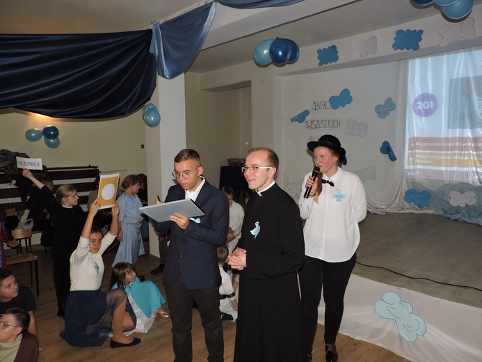 Bal Świętych w Żychlinie