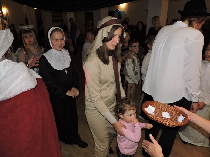 Bal Świętych w Żychlinie
