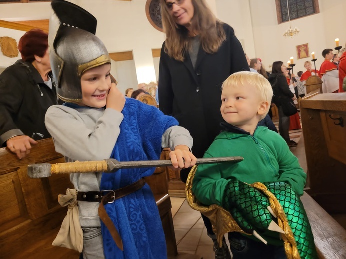 Pochód świętych w parafii pw. św. Maksymiliana Kolbe we Wrocławiu