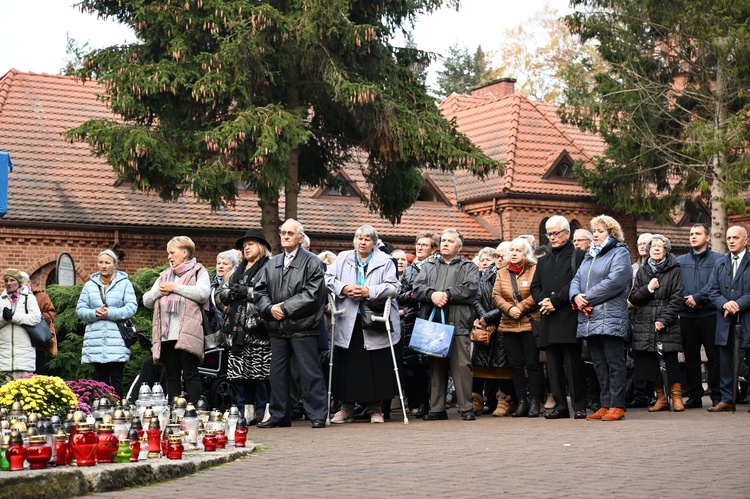 Wszystkich Świętych na koszalińskim cmentarzu