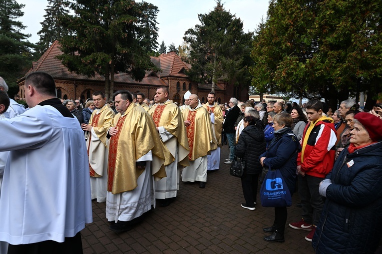 Wszystkich Świętych na koszalińskim cmentarzu