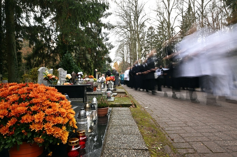 Wszystkich Świętych na koszalińskim cmentarzu