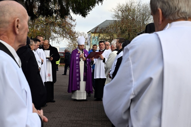 Wszystkich Świętych na koszalińskim cmentarzu