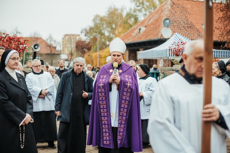 Modlitwa na cmentarzu Srebrzysko 2022