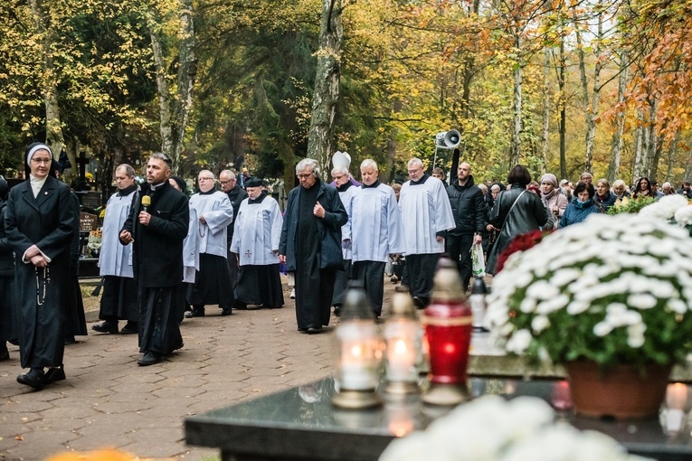 Modlitwa na cmentarzu Srebrzysko 2022