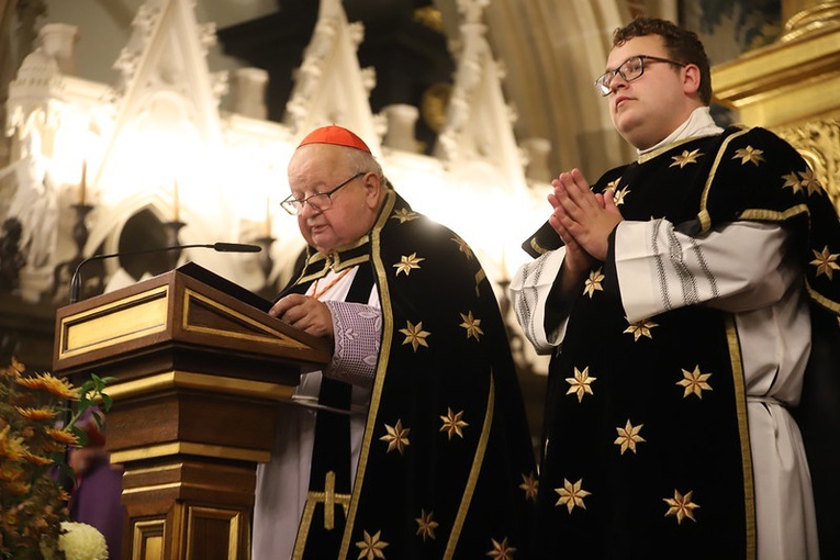 Dzień Zaduszny w katedrze na Wawelu