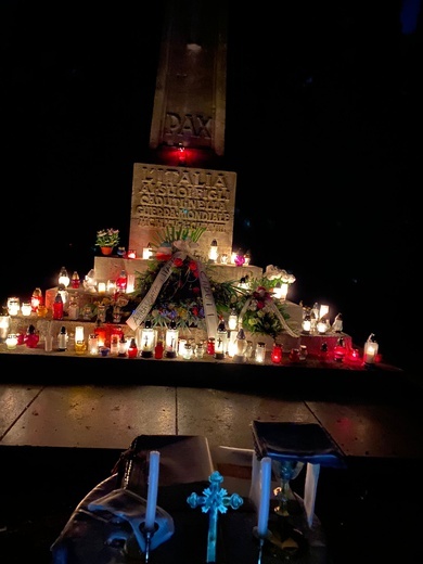 Msza na Cmentarzu Żołnierzy Włoskich - modlitwa Pastoral Centre