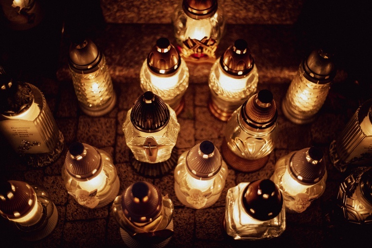 Cmentarze w Skierniewicach, Makowie, Sochaczewie