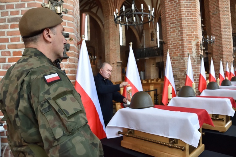 Gdańsk oddał cześć westerplatczykom