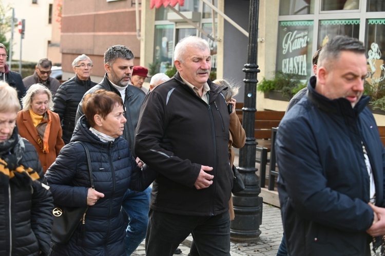 Świdnica. Różaniec na ulicach nie tylko na mężczyzn