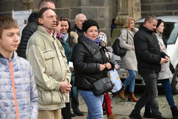 Świdnica. Różaniec na ulicach nie tylko na mężczyzn