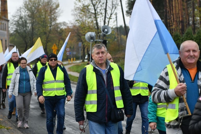 Pielgrzymka w pierwszą sobotę miesiąca z Międzyrzecza do Rokitna