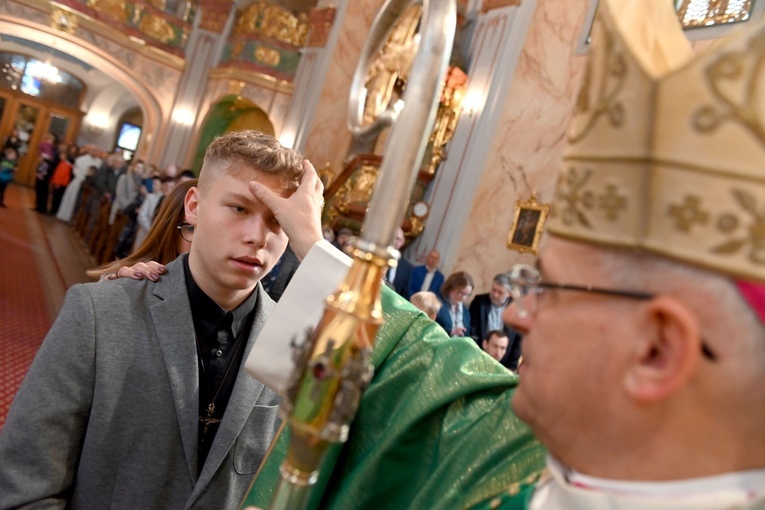 Wizytacja i bierzmowanie u św. Józefa w Świdnicy