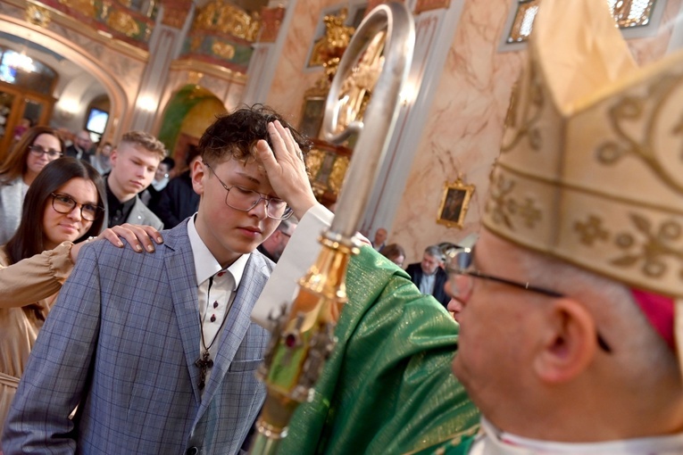 Wizytacja i bierzmowanie u św. Józefa w Świdnicy