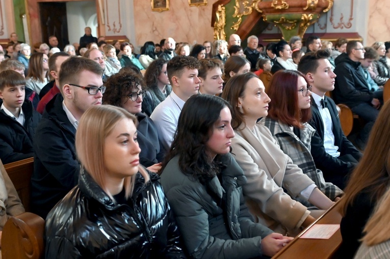 Wizytacja i bierzmowanie u św. Józefa w Świdnicy