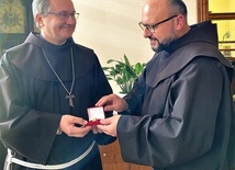 Nowe życie biskupiego pierścienia