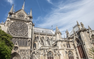 Francja: biskupi chcą odzyskać zaufanie wiernych
