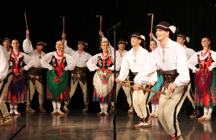 Dzierżoniów. "A to Polska właśnie" w wykonaniu "Śląska"