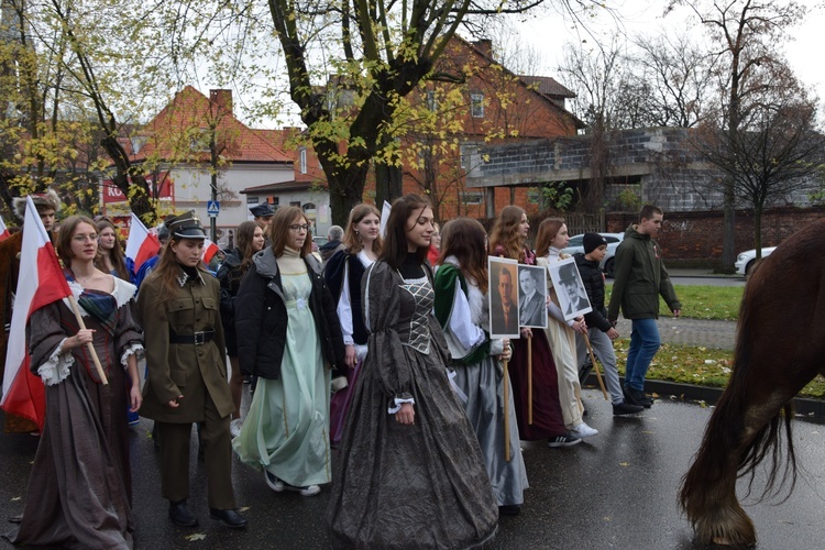 Marsz patriotyczny "Pijarskiej"