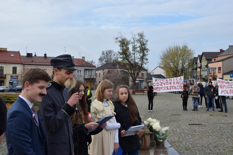 Marsz patriotyczny "Pijarskiej"